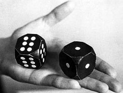 Почему в азартных играх все решает случай? 