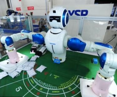 Роботы-дилеры скоро заменят людей